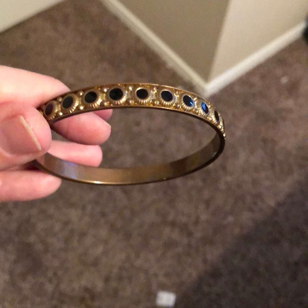 Gold bangle